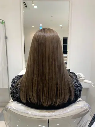 ロング カラー 金澤 夏海のヘアスタイル