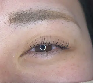 マツエク・マツパ Bob's eyelash所属・ハヤシ アイリストのマツエク・マツパデザイン