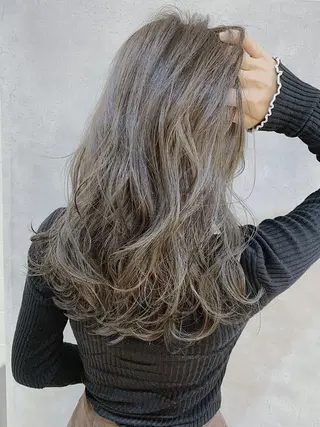 セミロング カラー MOU namba ムウナンバのヘアスタイル