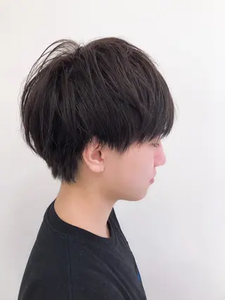 カラー メンズ 細めハイライト🩶 ボブ/レイヤーカットのヘアスタイル