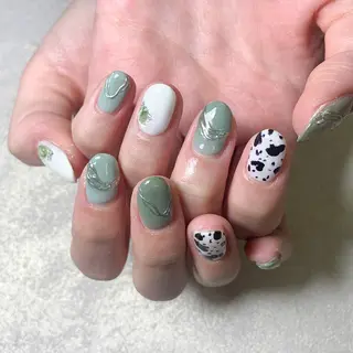 ネイル atelier　FIORITURA所属・FIORITURA aiのネイルデザイン