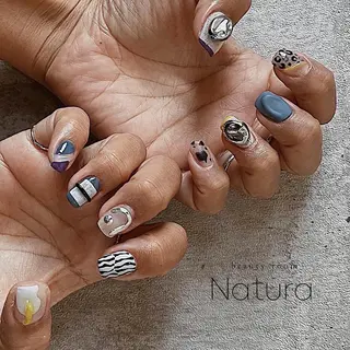 ネイル マツエク・マツパ アイブロウ beautyroom Naturaのネイルデザイン