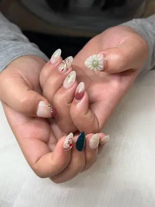 ネイル Kaka_ パラジェル、長さだしのネイルデザイン