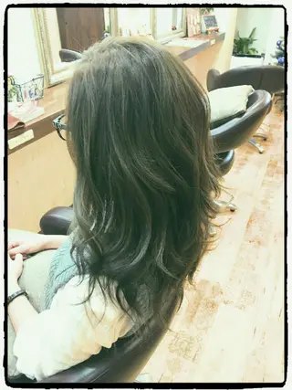 セミロング ロング カラー RIN hair factory所属・松本 清輝のヘアスタイル