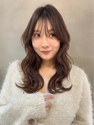 セミロング ハッシュカット/韓国 レイヤー/カハナのヘアスタイル