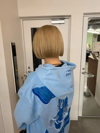 ショート 透明感ワンカラー梅田 ダブルカラー/川上のヘアスタイル