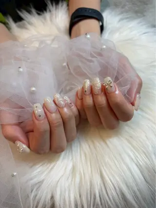 ネイル le'a まつ毛ネイルサロン所属・le`a-レア- マツエク×ネイルのネイルデザイン