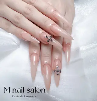 ネイル M🌷nail 長さだし専門店のネイルデザイン