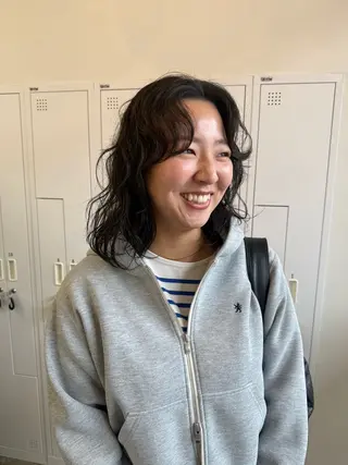 ミディアム 近藤 千裕のヘアスタイル