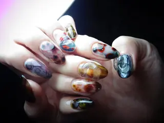 ネイル ニコネイル八王子店所属・永山 未蘭のネイルデザイン