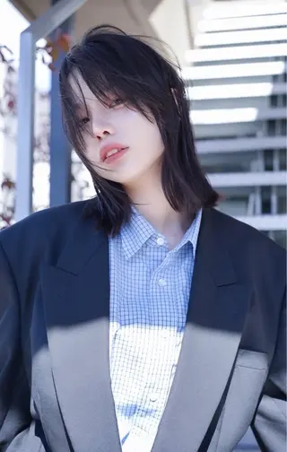 ミディアム 渡辺 良城のヘアスタイル