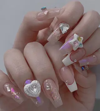 ネイル Queens 榊 まおのネイルデザイン