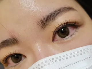 マツエク・マツパ 💜bora .のネイルデザイン