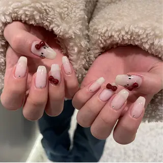 ネイル Chisa Nail Studio所属・リ リのネイルデザイン