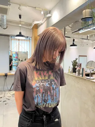 ミディアム カラー オリーブ/縮毛♡ Natsuno🩰のヘアスタイル