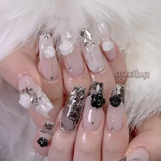 ネイル Dark Honey Susuのネイルデザイン