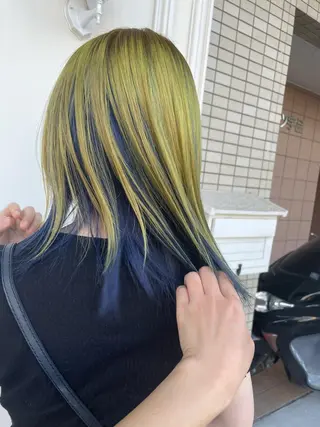 ミディアム カラー 森安 華楠のヘアスタイル