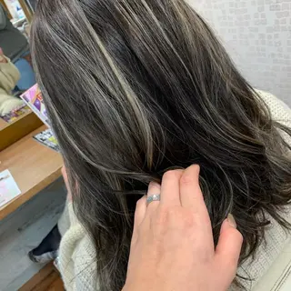 セミロング LOPEZ LAB所属・🦁LOPEZLAB /RUNA🌙のヘアスタイル