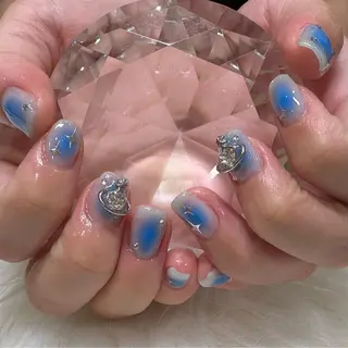 ネイル GO TODAY シェアサロン 渋谷Orla店所属・シオリ ⪩⪨のネイルデザイン