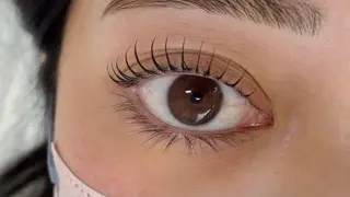 マツエク・マツパ Chipie　浦添店所属・chipie浦添 ITSUKIのマツエク・マツパデザイン