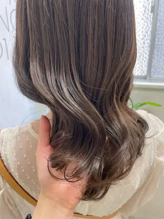 セミロング 前田リサコ🌹 ✨艶髪職人のヘアスタイル