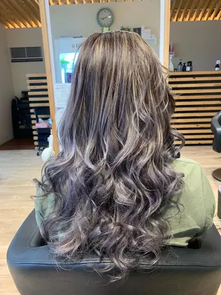 ロング カラー 関口 友行のヘアスタイル