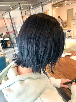 ショート Asti blanche所属・ブリーチなしWカラー /地毛風/小林凪沙のヘアスタイル