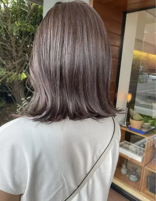 ミディアム AFLOAT/ 蛭田 美玲のヘアスタイル