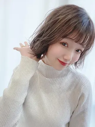 ショート Trip 大名🌟 ブリーチなしカラーのヘアスタイル