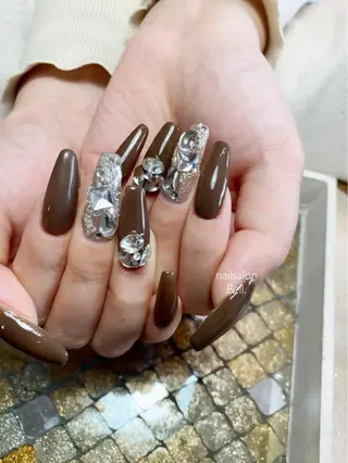 ロング ネイル Y. Reonaのネイルデザイン