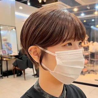 ショート あやめ【顔まわり/レ イヤー/柔らかカラ】のヘアスタイル