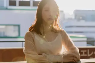 ミディアム カラー robe所属・ツジガキ ユウスケのヘアスタイル