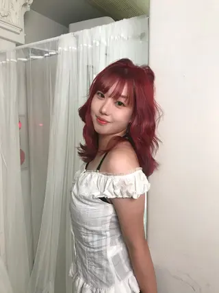 カラー HARUNA/原宿/ デザイン/カットのヘアスタイル