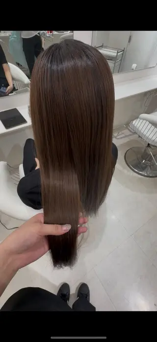 ロング カラー ParveMix 楠本結菜のヘアスタイル