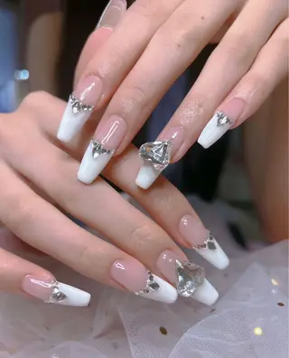 ネイル ジョリ kasumi🌹💅のネイルデザイン