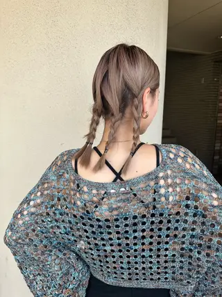 ミディアム regalo 森重ユウのヘアスタイル