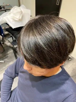 カラー メンズ est   gracieux所属・🔥坂本 リョウ🔥のヘアスタイル