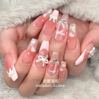 ネイル R inのネイルデザイン