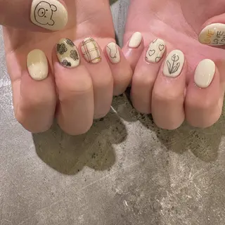 ネイル マツエク・マツパ アイブロウ feey ⁑erinaのネイルデザイン