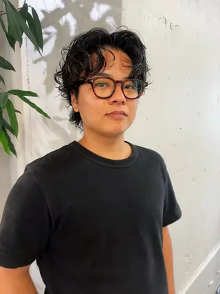 ショート パーマ メンズ くせ毛カットとパーマ /美容室難民の方是非のヘアスタイル