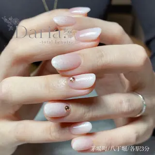ミディアム Daria. nailのマツエク・マツパデザイン
