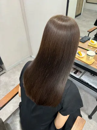 ミディアム カラー NAVY／airi 完全完結型個室サロンのヘアスタイル