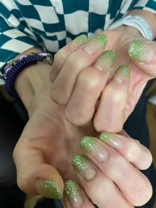 ネイル スピードネイル&アイ 宮交シティ店所属・渡部 恭子のネイルデザイン