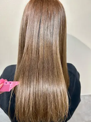セミロング カラー 西 めぐみのヘアスタイル