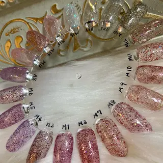 ネイル Meviy所属・Meviy （メヴィー）のマツエク・マツパデザイン