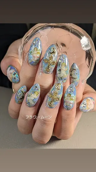 ネイル フラワー ムーンのネイルデザイン