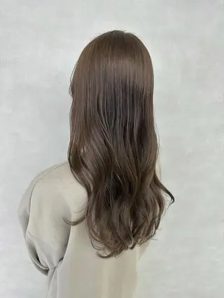 ロング カラー ヘアアレンジ 大人レイヤー& 透明感カラー💄のヘアスタイル