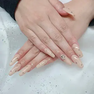 ネイル 金井 奈々のネイルデザイン