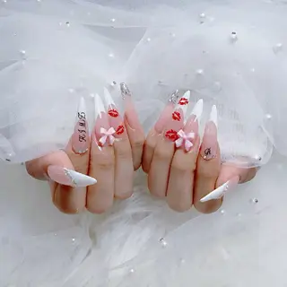 ネイル ENsalon AKIRAのネイルデザイン