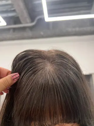 セミロング カラー ✨ブリーチ/顔周り レイヤー¦YUKA✨のヘアスタイル